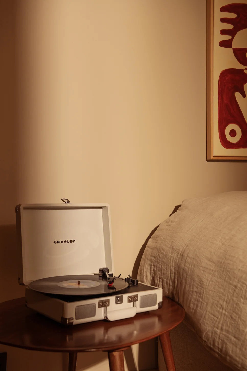 Crosley Cruiser Plus Bluetooth Record Player in White Sand 