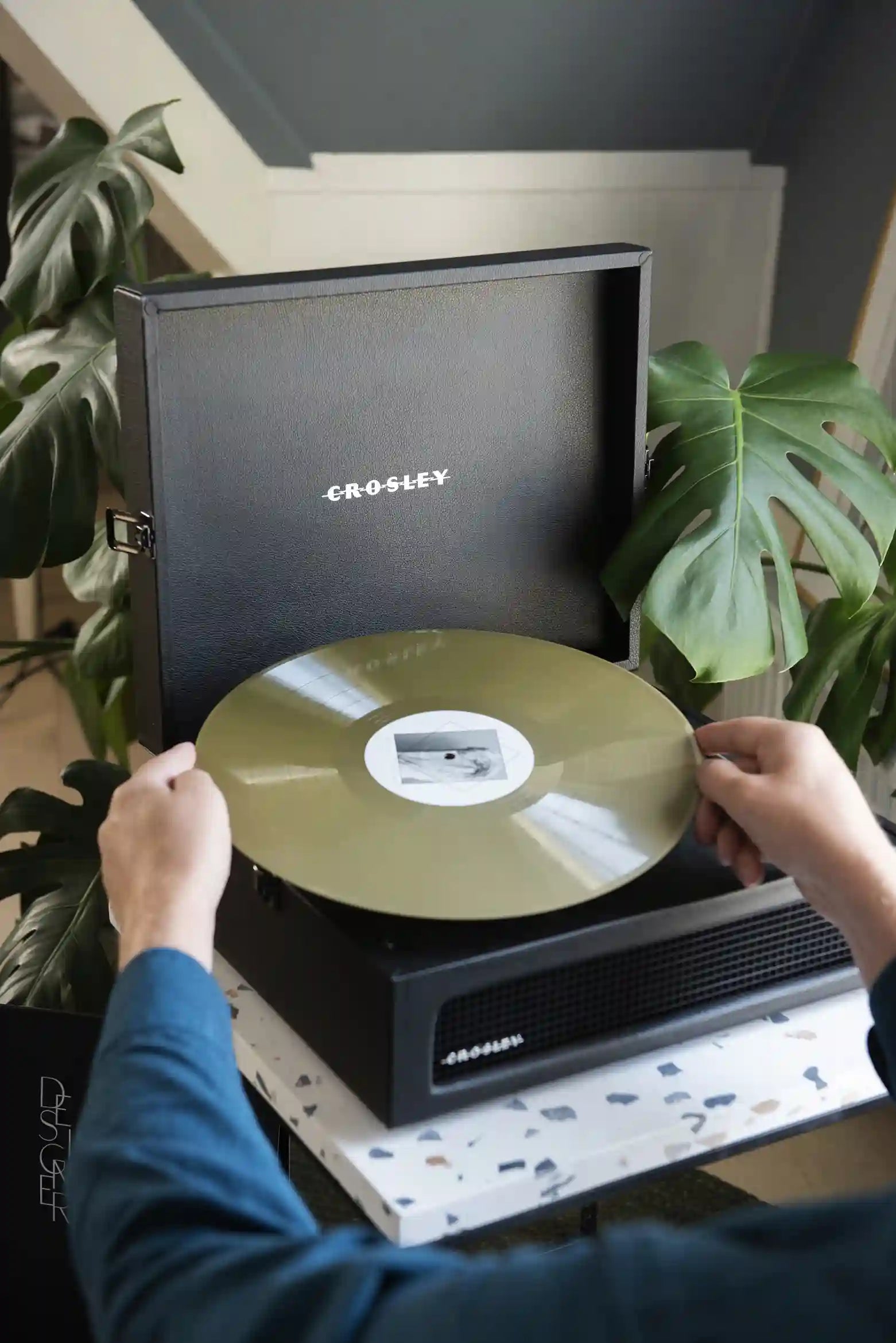 Crosley Voyager Bluetooth Record Player Black
