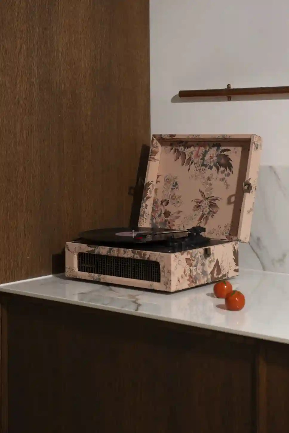 Crosley Voyager Bluetooth Record player Floral