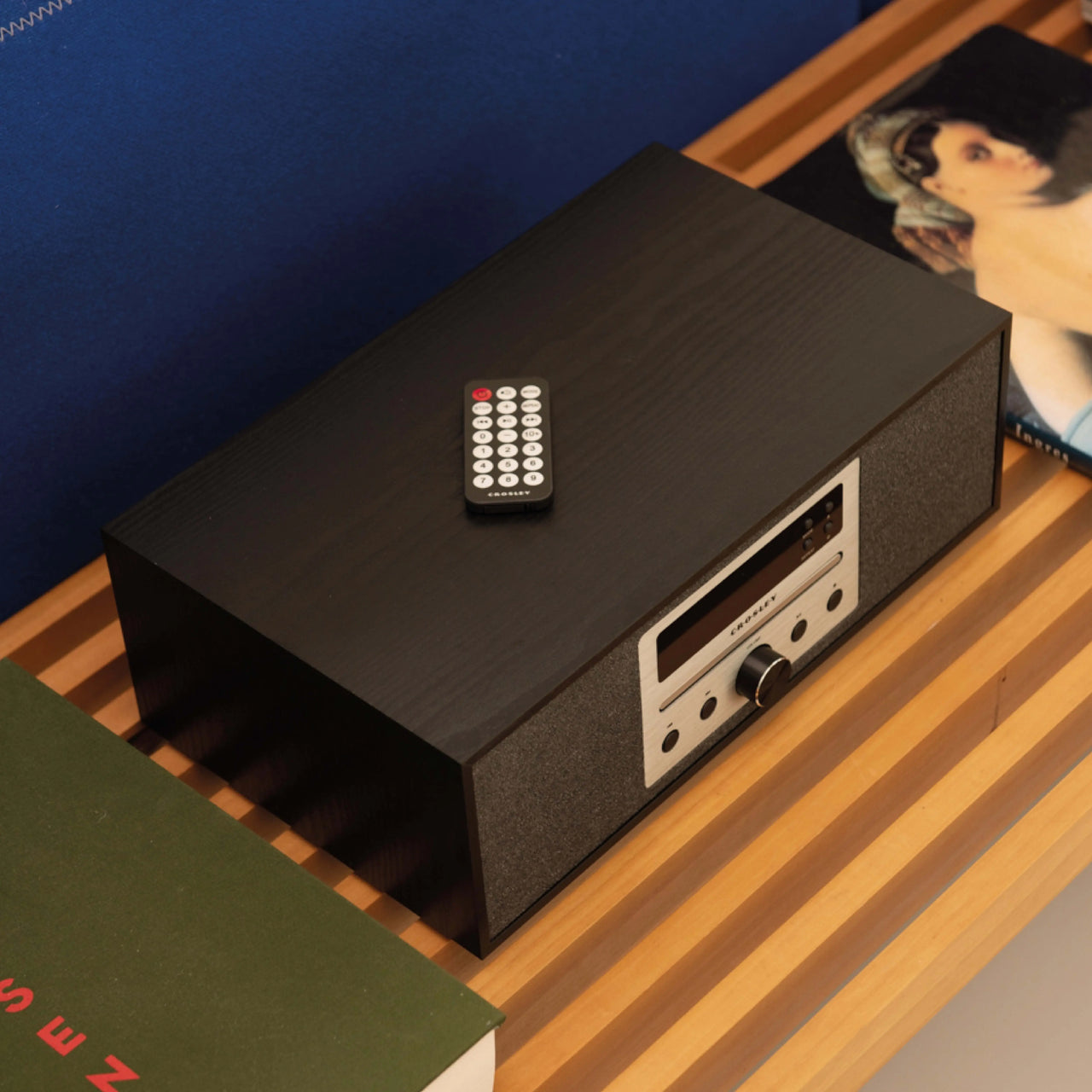 Finn CD Player - CR3504A-BK4 | Black Crosley Radio Europe