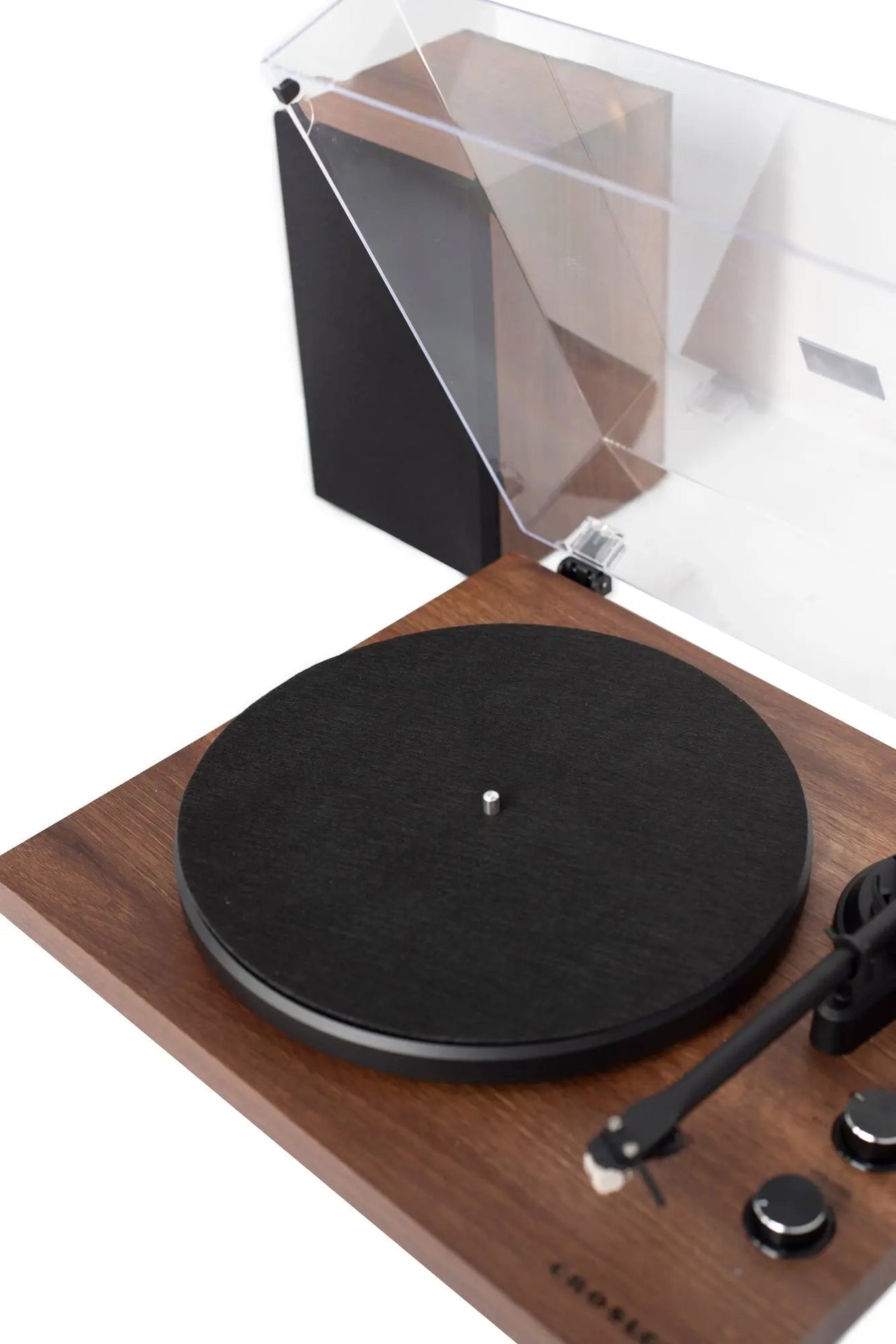 C62 Bluetooth record player with external speakers - C62B-WA4 | Walnut Crosley Radio Europe