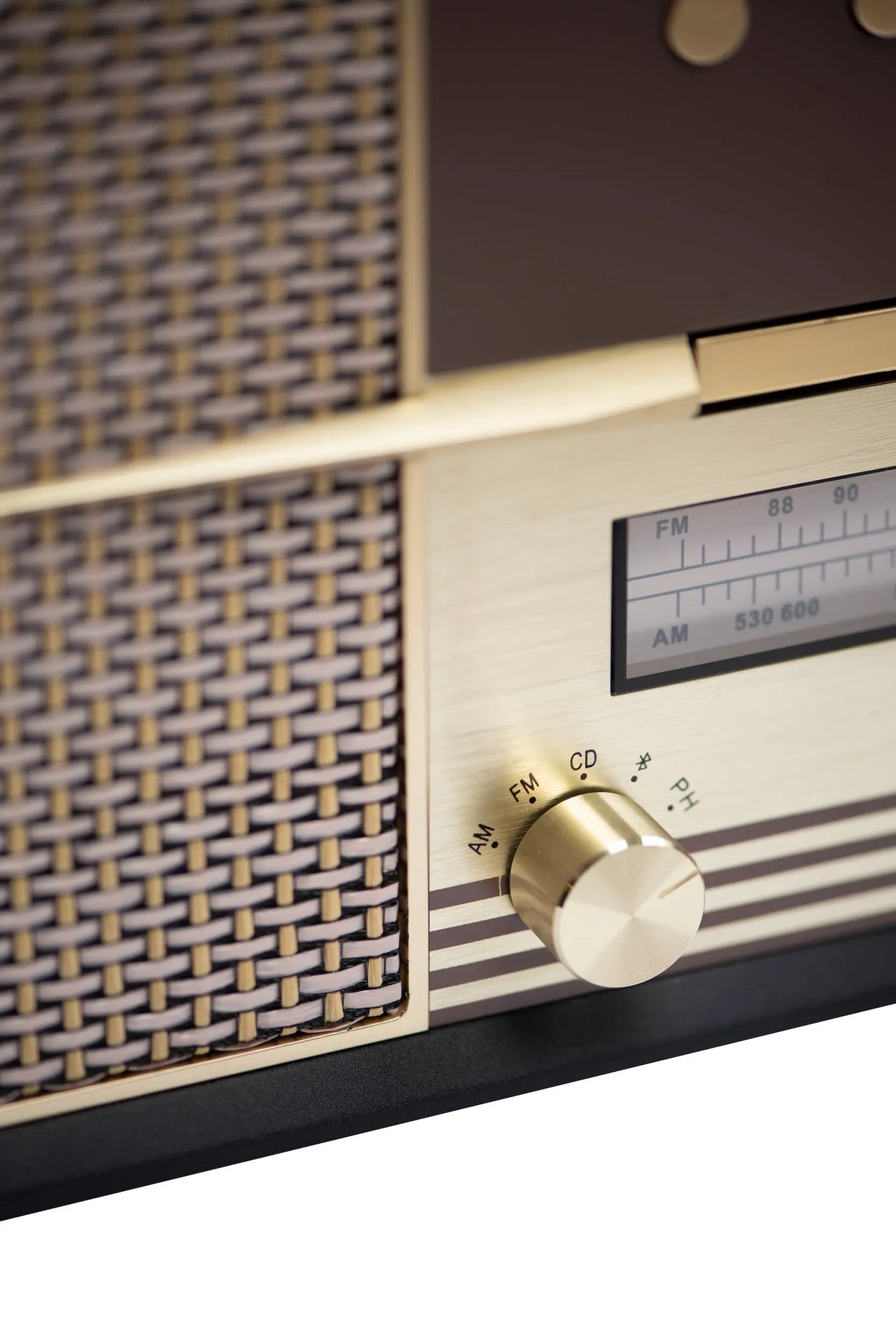 Rhapsody Entertainment Center - CR7016A-MA4 | Mahogany Crosley Radio Europe