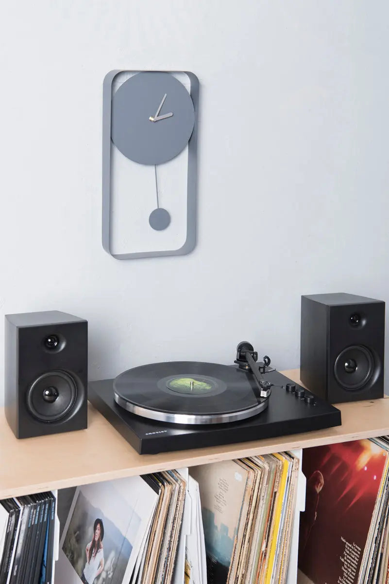 T150 Bluetooth record player - T150B-BK | Black Crosley Radio Europe